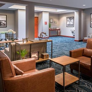 Four Points By Sheraton Boston Logan Airport Revere